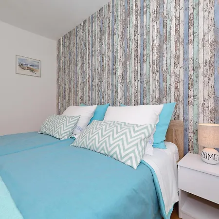 Lägenhet One Bedroom With Bbq Zadar